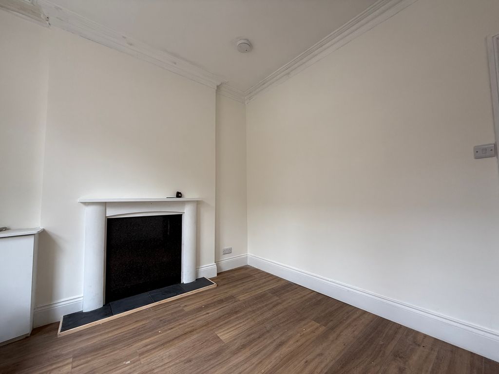 Property photo 3 of 6 Image