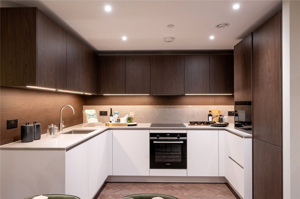 Property photo 1 of 10 Picture No. 02