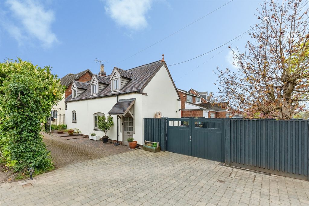 Property photo 1 of 20