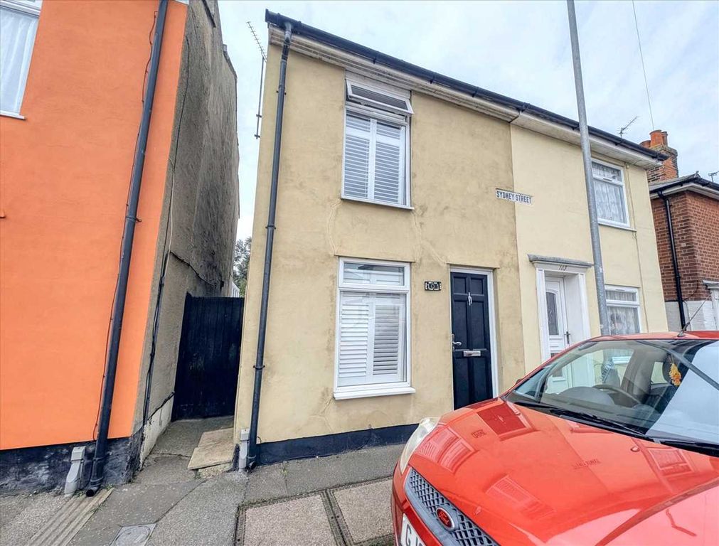 Property photo 3 of 14 Front