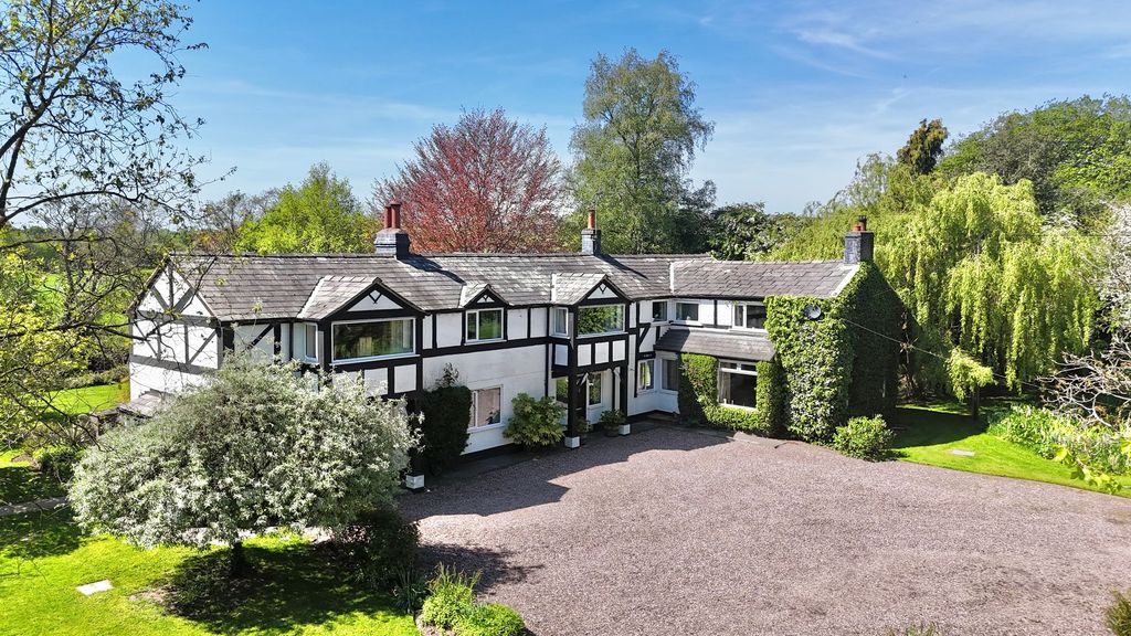 Property photo 1 of 21