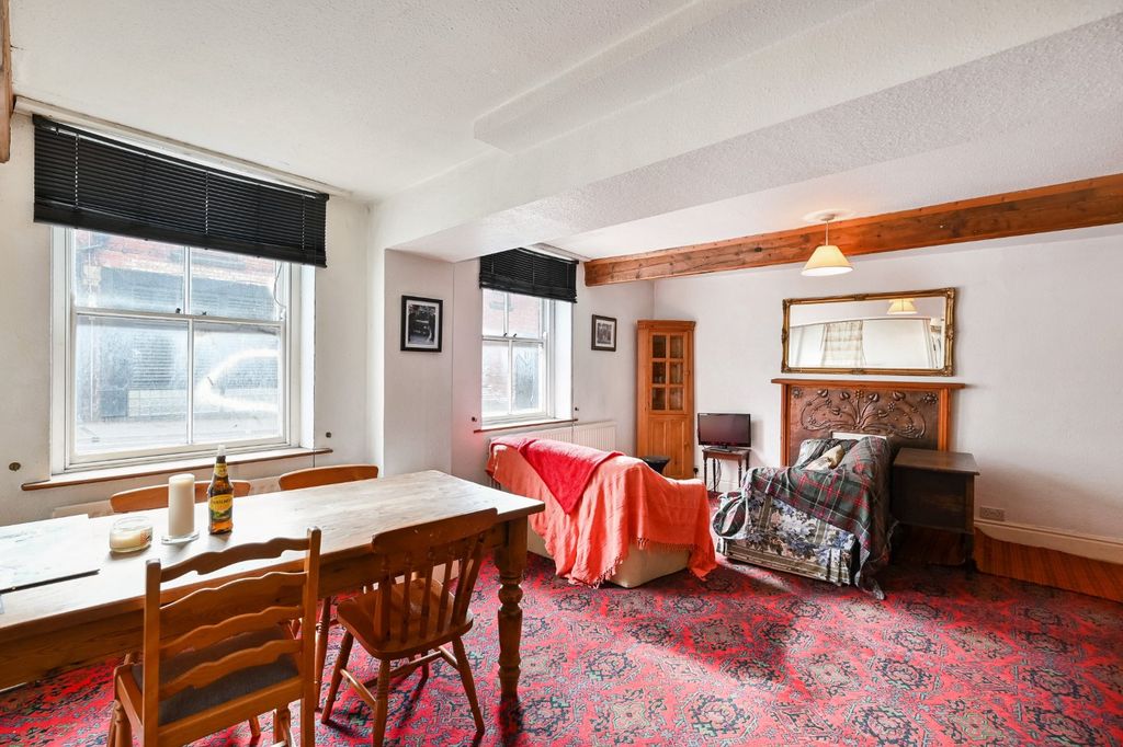 Property photo 2 of 10 Picture 2