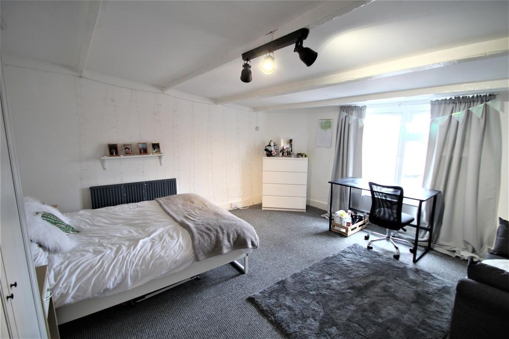 Property photo 3 of 7 Property Photo