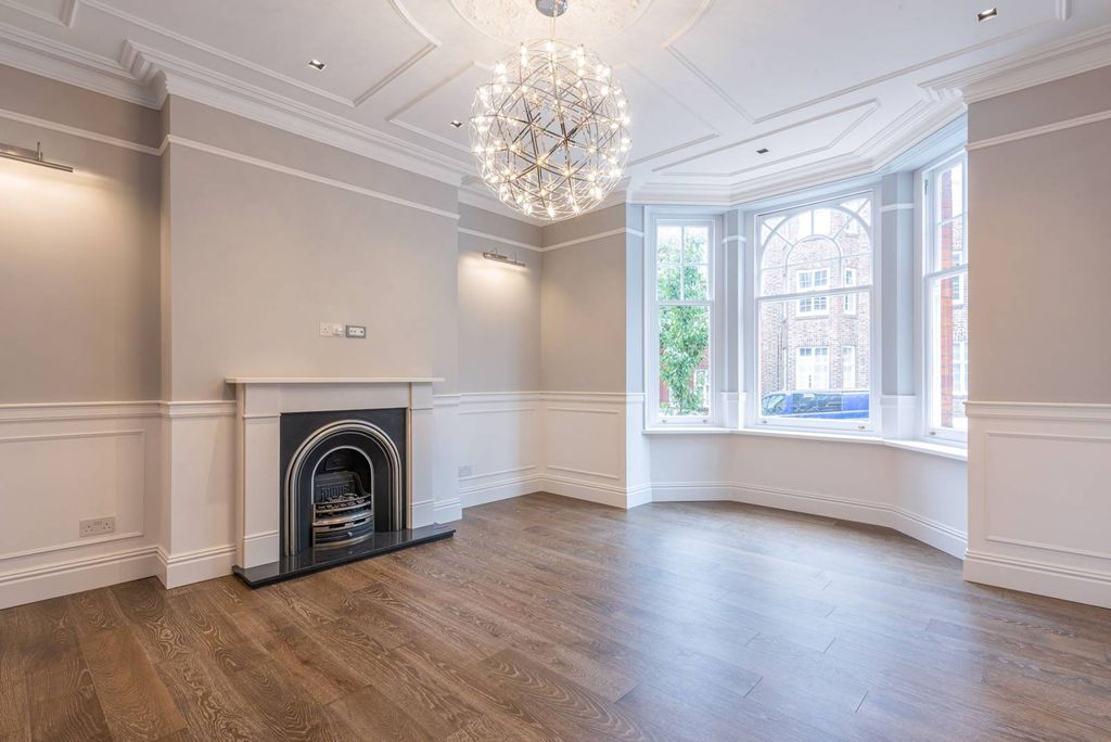 Property photo 1 of 33