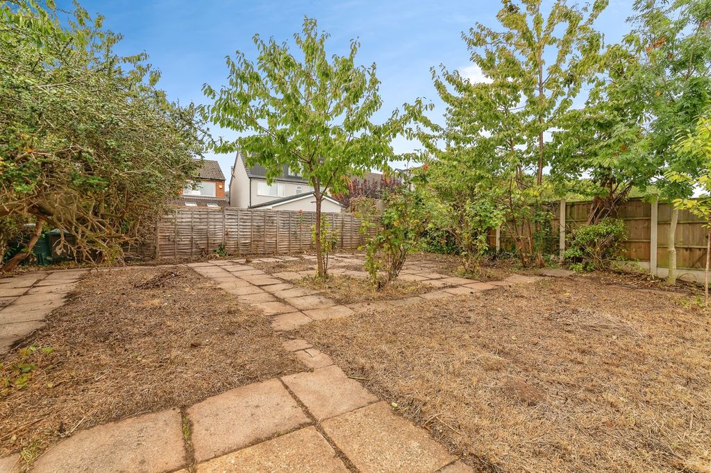Property photo 2 of 17 Photo