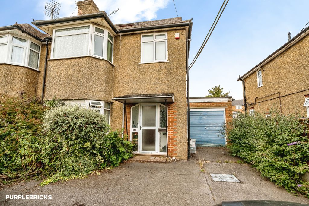 Property photo 1 of 32