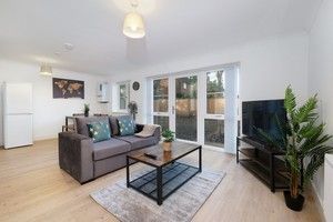 Property photo 1 of 28