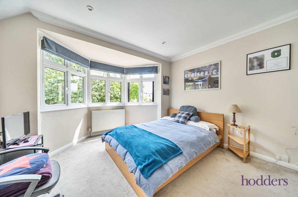 Property photo 3 of 26 0A85E362-3E3F-477...