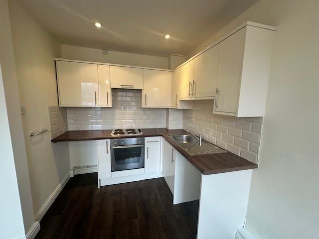 Property photo 3 of 5 Kitchen