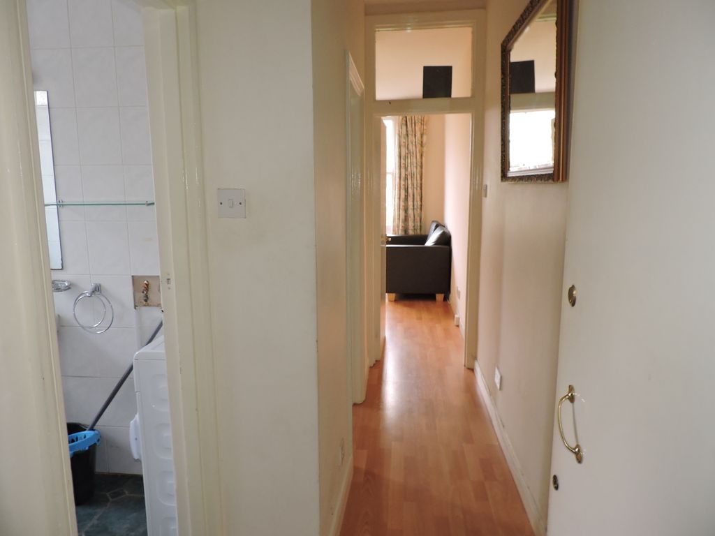 Property photo 2 of 6
