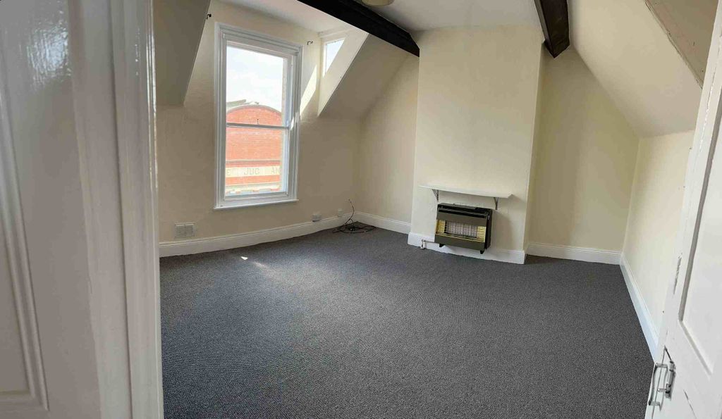 Property photo 2 of 4