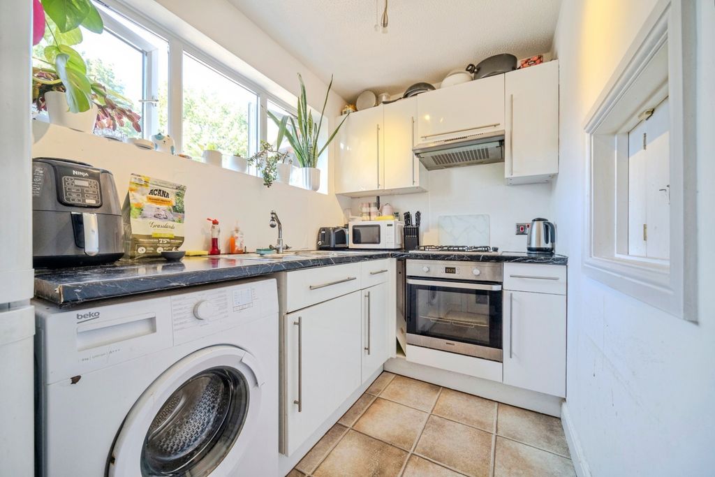 Property photo 3 of 15 Pbox-Img.Jpg