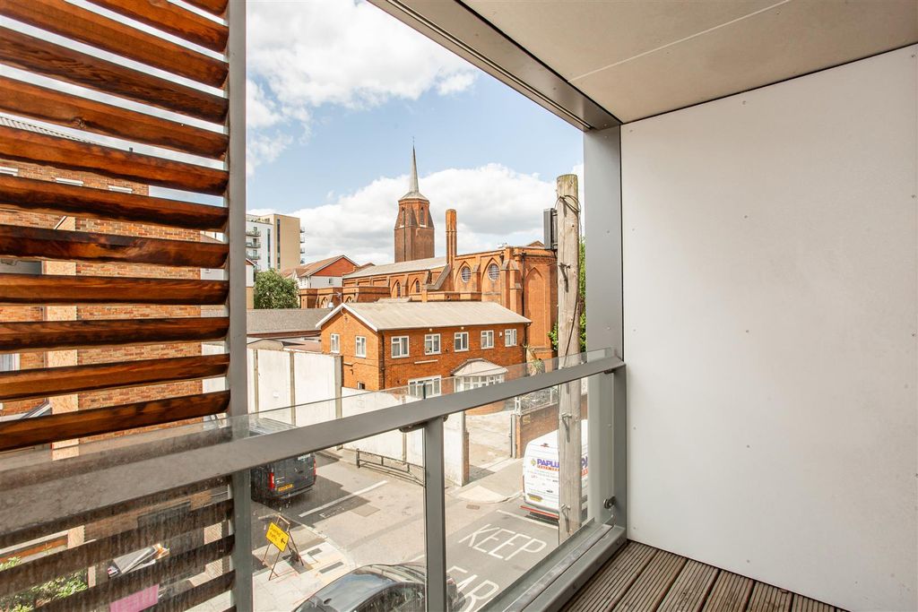 Property photo 1 of 12 Balcony