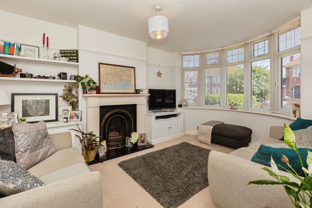 Property photo 3 of 17