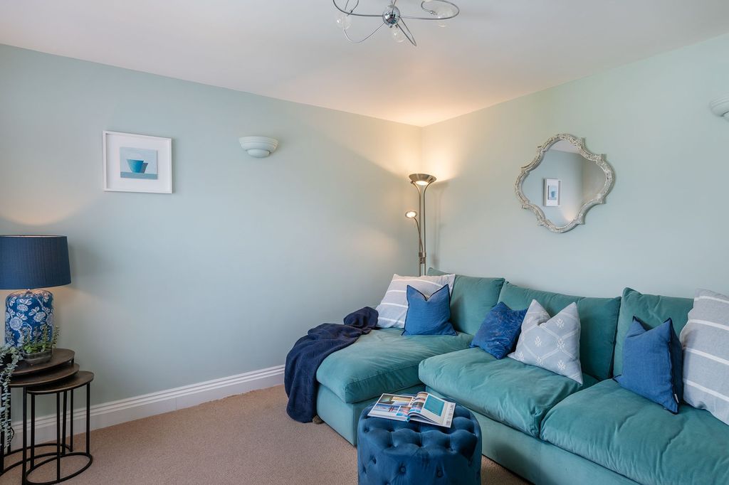 Property photo 3 of 8 Living Room_1 Elm Cottage, Kingswear