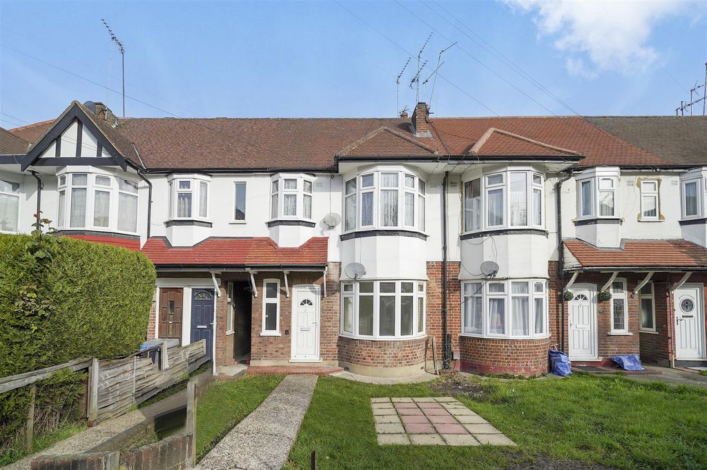 Property photo 1 of 15 9 Southview Avenue - F7x3Jp3Rkmcj04Z4Crvj.Jpg