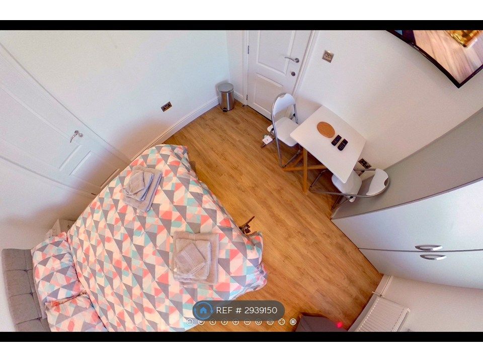 Property photo 3 of 4