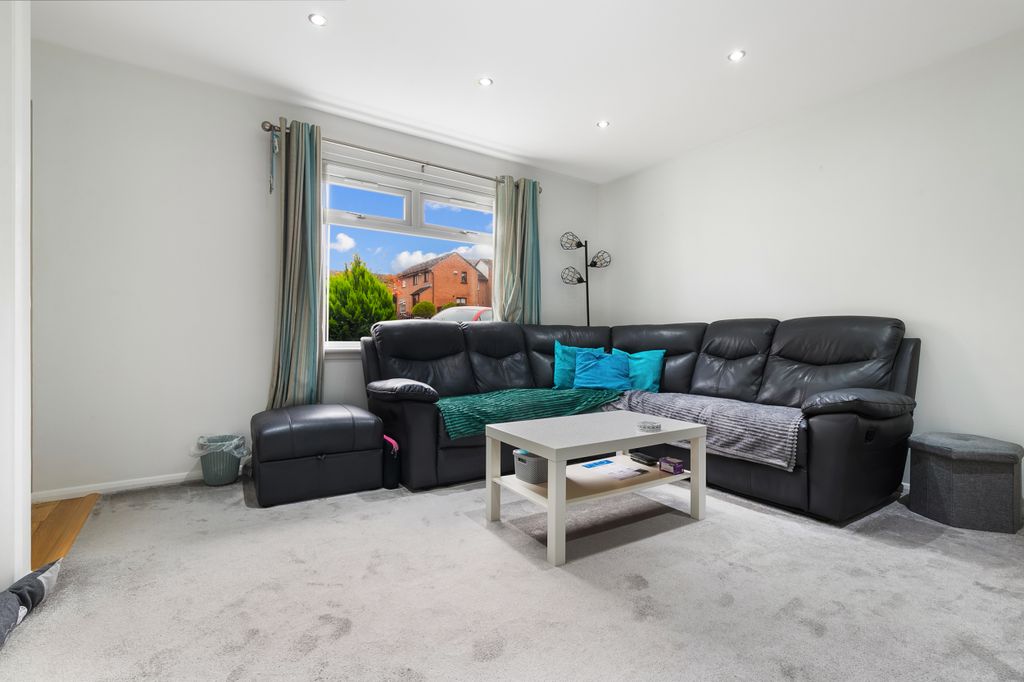 Property photo 3 of 16 Property Image 3