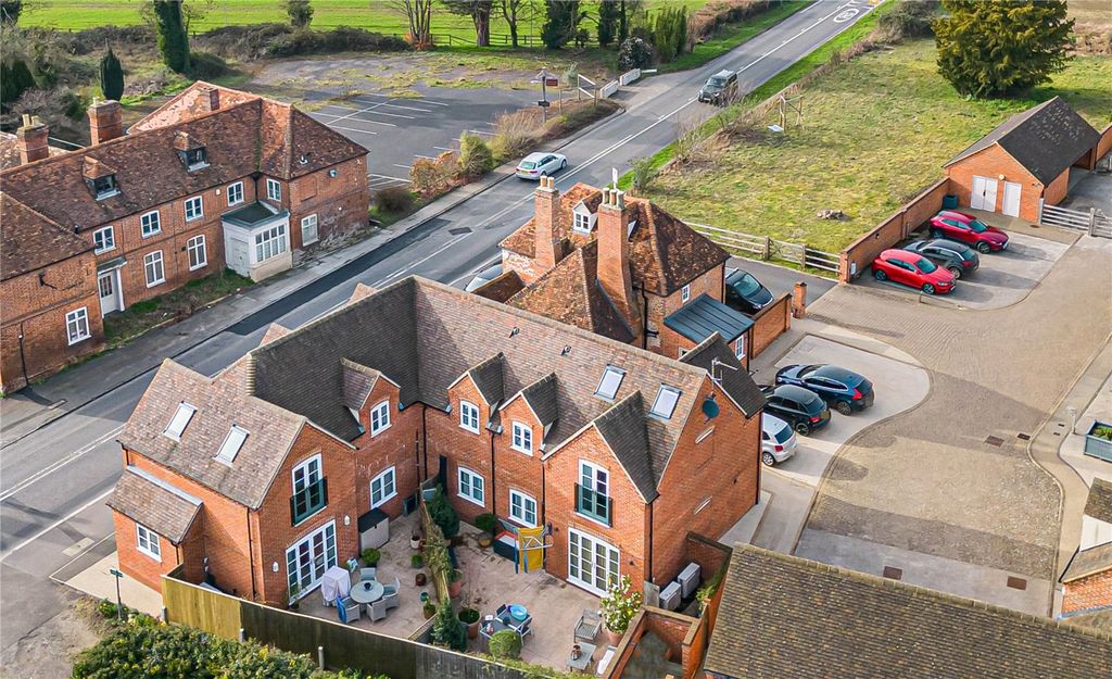 Property photo 3 of 17 Picture No. 30