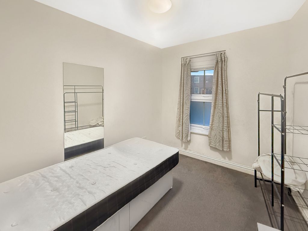 Property photo 1 of 5 98B96551A1Ba64Badb2Fd2d6d192A51E1d7c12B4