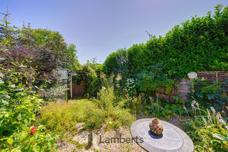 Property photo 3 of 14 Garden