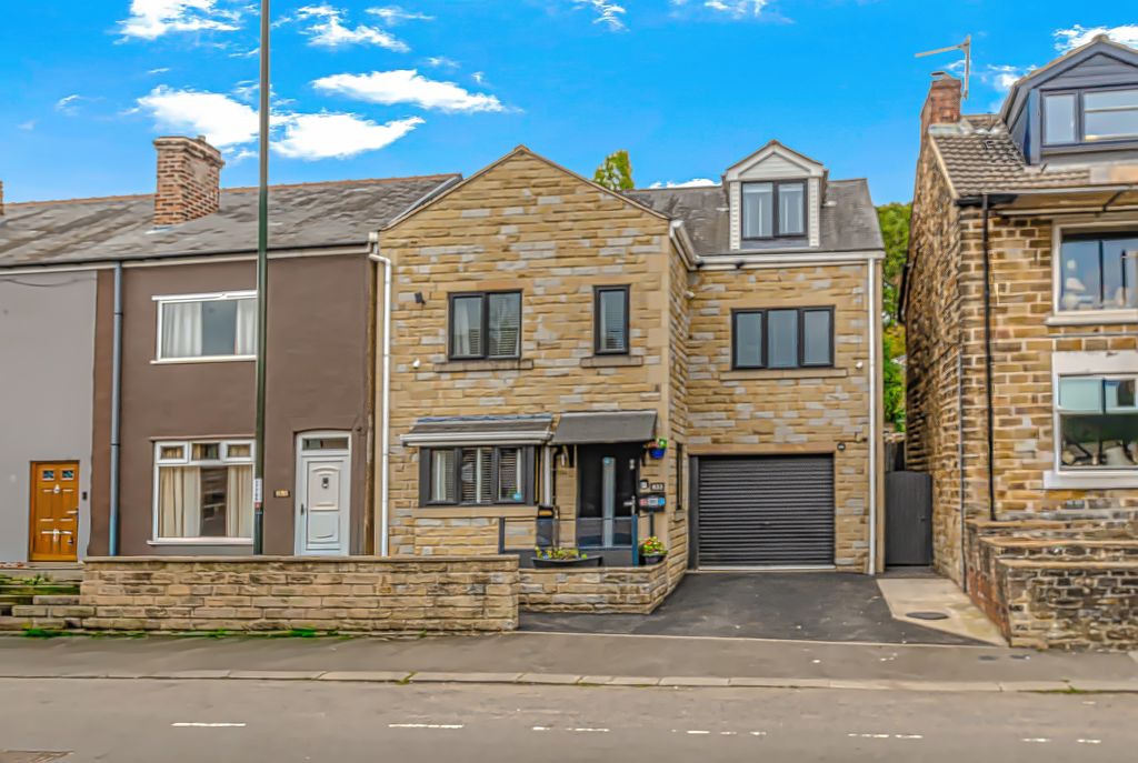 Property photo 1 of 40 Advert-Front