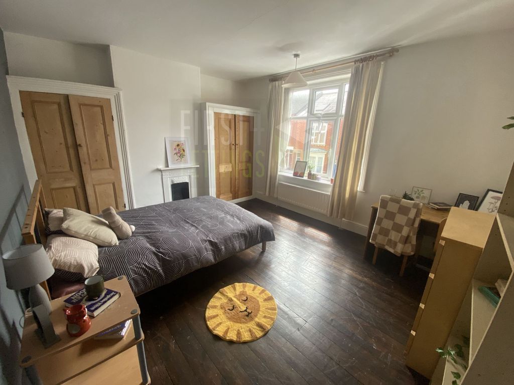 Property photo 1 of 18 Photo 13