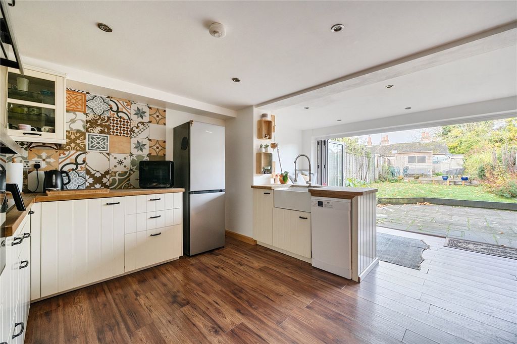 Property photo 3 of 19 Picture No. 47