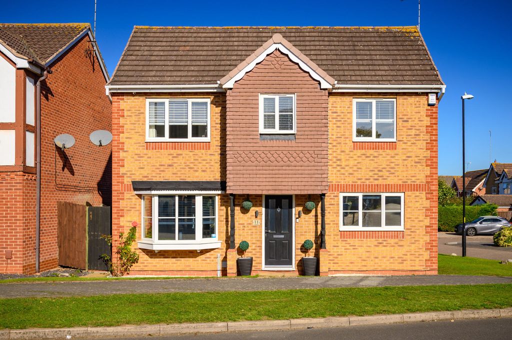 Property photo 1 of 28 Front (Exterior)