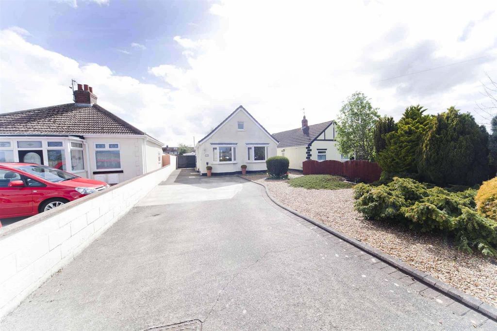 Property photo 1 of 31