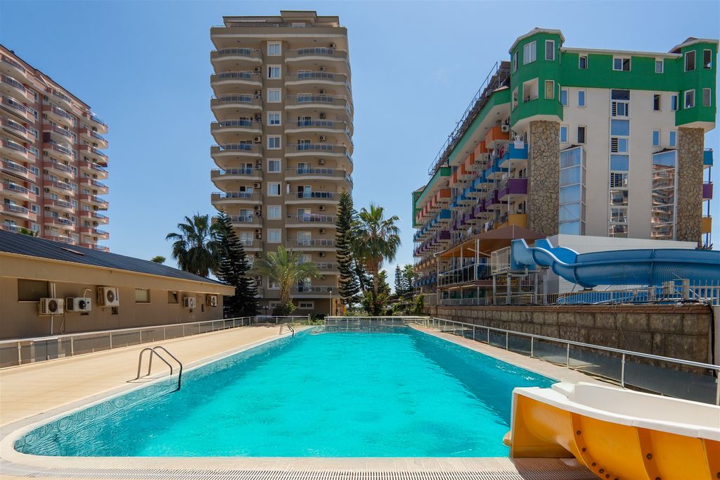 Property photo 2 of 26 Immaculate Seafront Apartment In Mahmutlar, Alanya For Sale - Main View Of The Complex And Pool