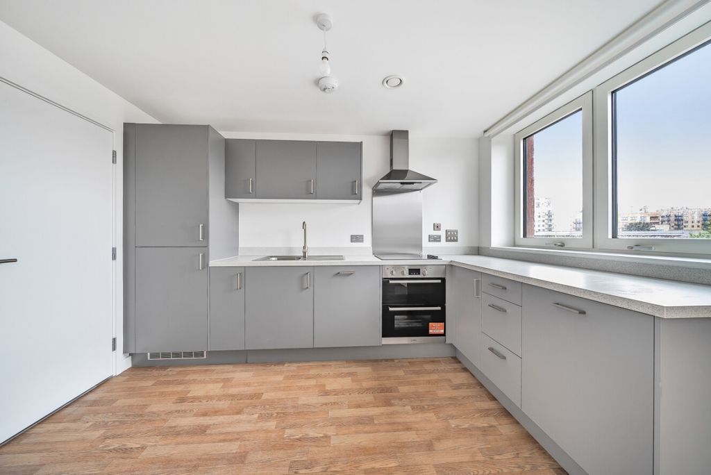 Property photo 2 of 8 1155256 (3)