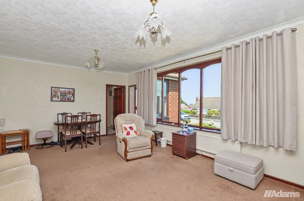 Property photo 3 of 26
