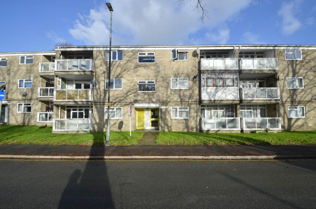 Property photo 1 of 6