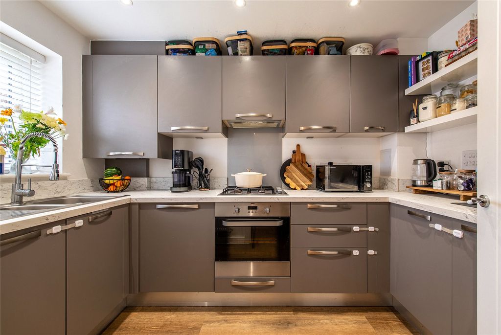 Property photo 3 of 22 Picture 3