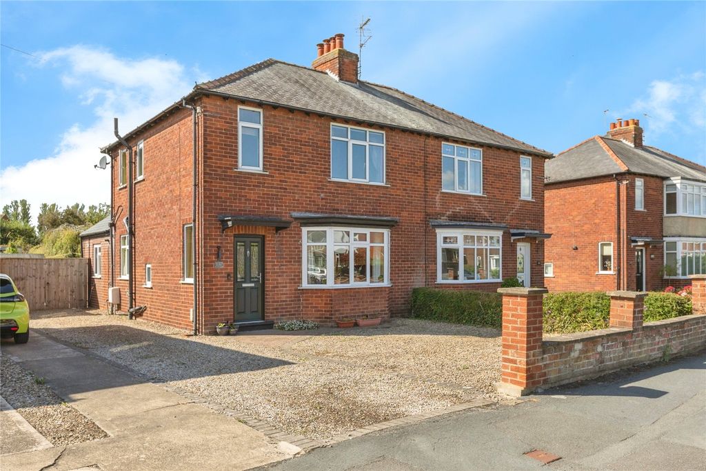 Property photo 1 of 17 Picture No. 13