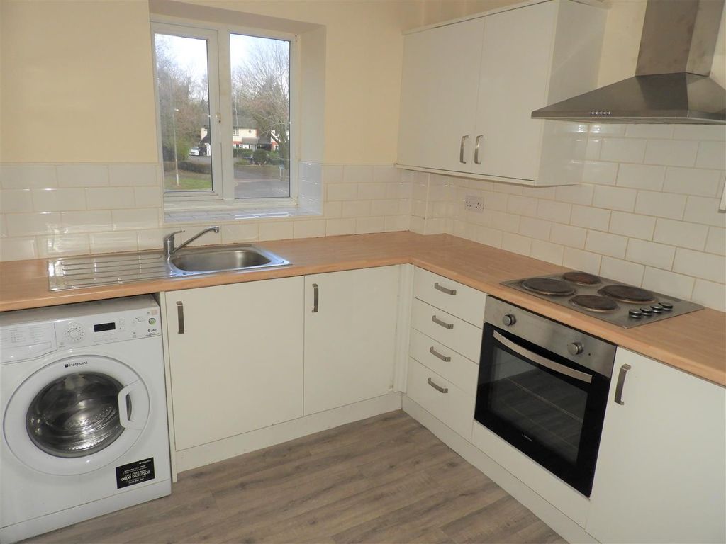Property photo 2 of 6 28 Rosemary Ct Kitchen.Jpg