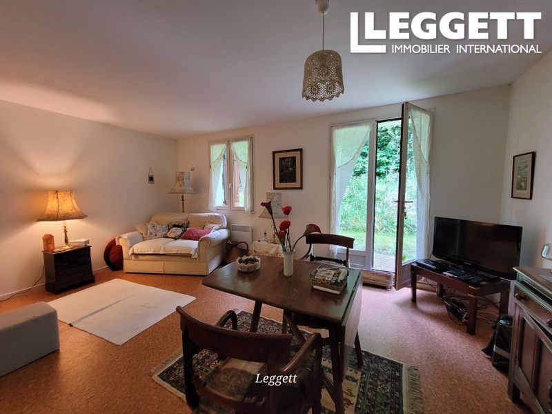 Property photo 2 of 10