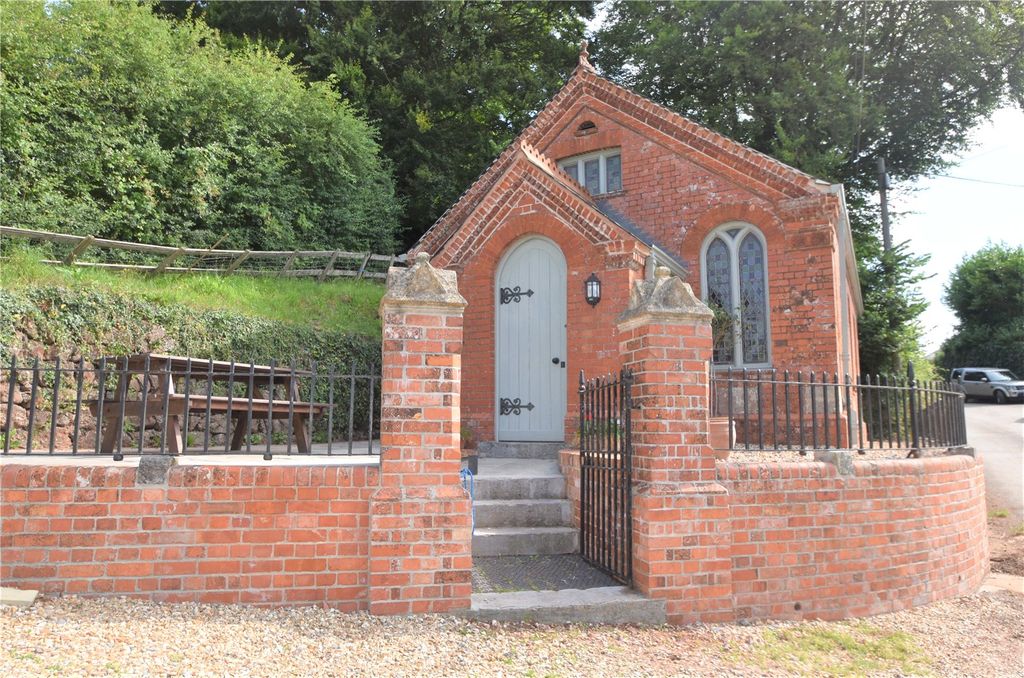 Property photo 1 of 7 Whitnage Seddons