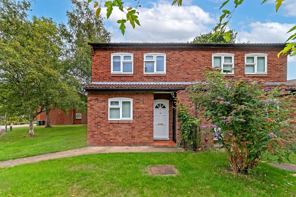 Property photo 2 of 16 39Runcieclose-2.Jpg