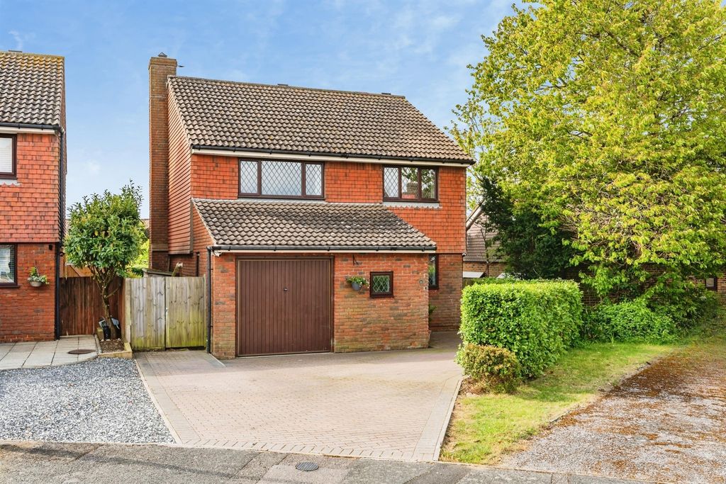 Property photo 1 of 17