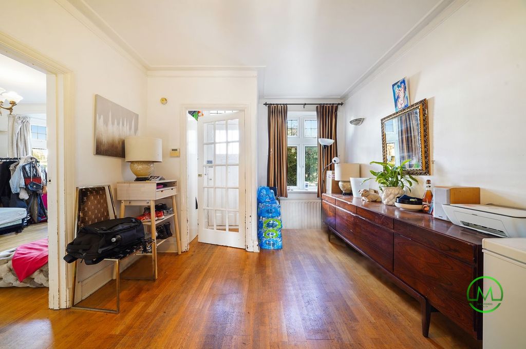 Property photo 3 of 15 Gallery