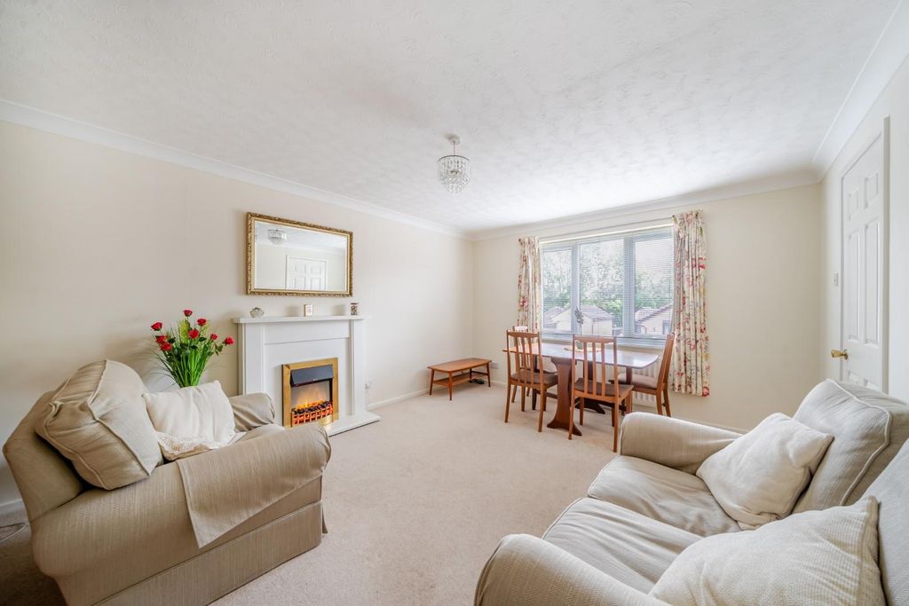 Property photo 3 of 15 Lounge 3.Jpg