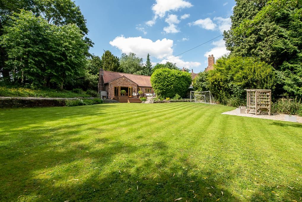 Property photo 1 of 40 Hollows-11.Jpg