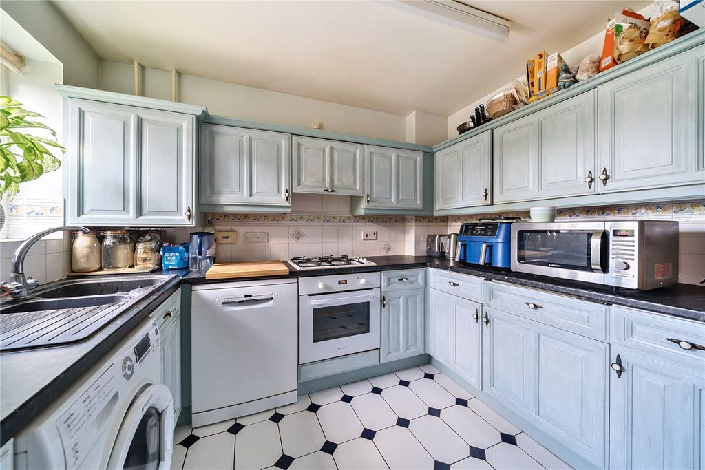 Property photo 3 of 20 Picture 3