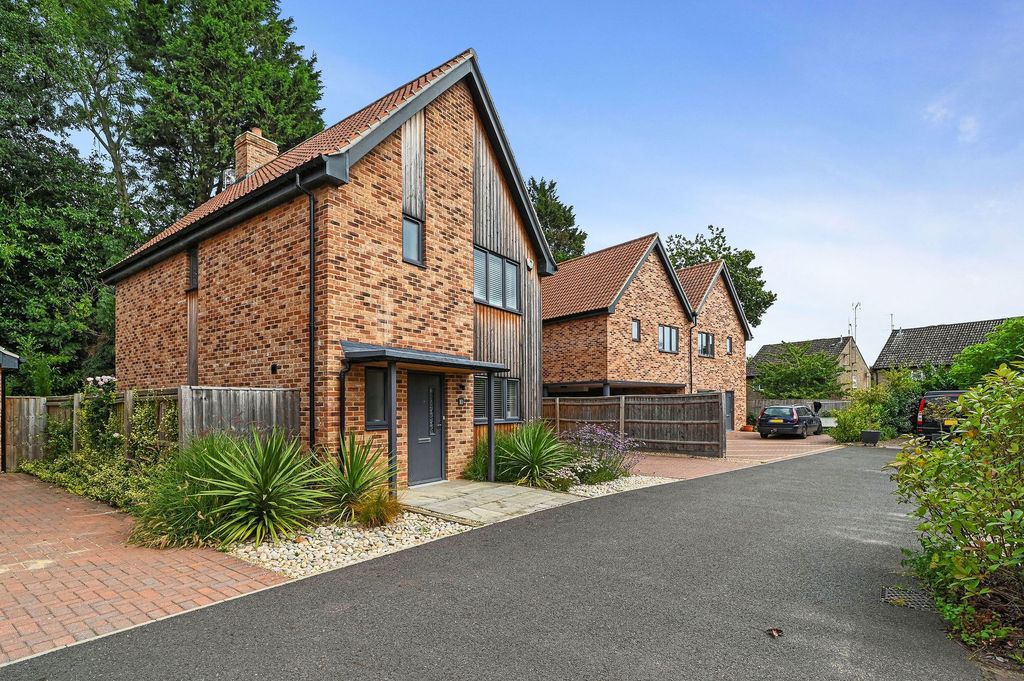 Property photo 1 of 21