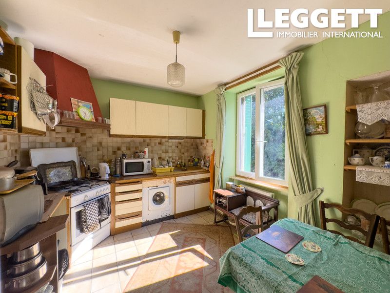 Property photo 2 of 10