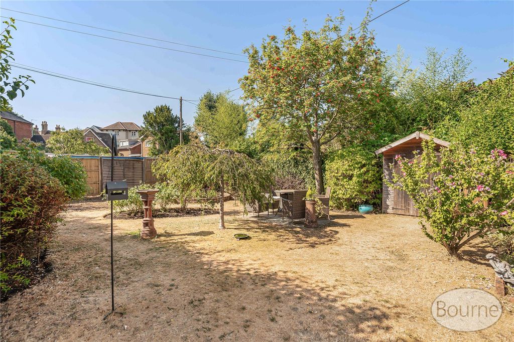 Property photo 2 of 19 Picture No. 24
