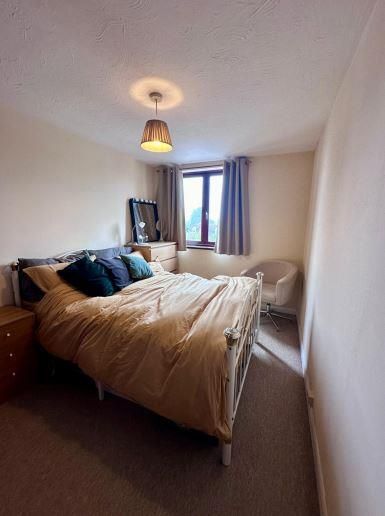 Property photo 3 of 8 Bedroom