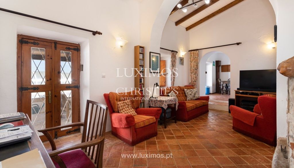 Property photo 3 of 25